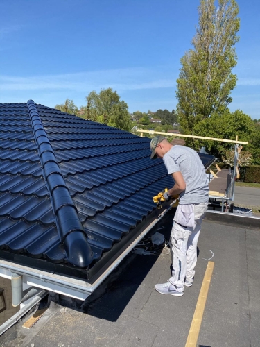 Tagrenovering i Hillerød og Slagelse – vi forlænger levetiden på dit tag med solide løsninger